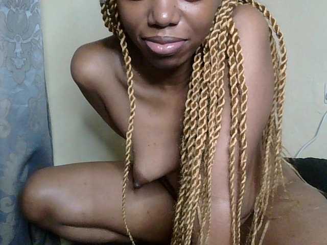 SexyBanni's BongaCams show and profile