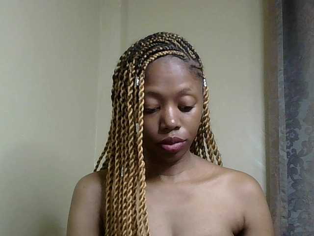 SexyBanni's BongaCams show and profile