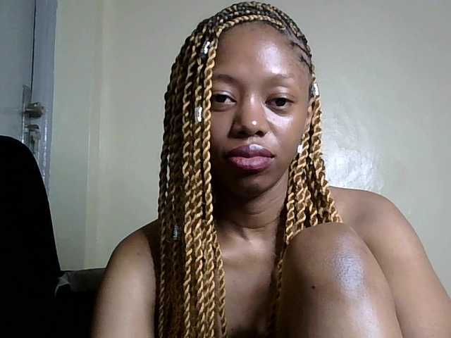 SexyBanni's BongaCams show and profile