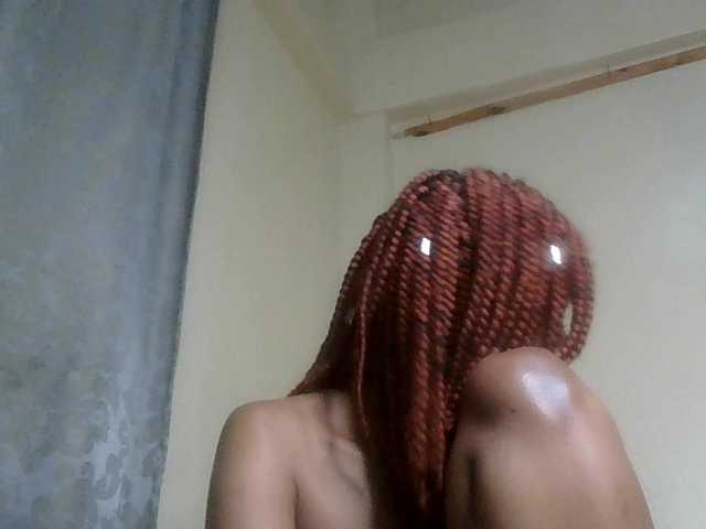 SexyBanni live cam profile