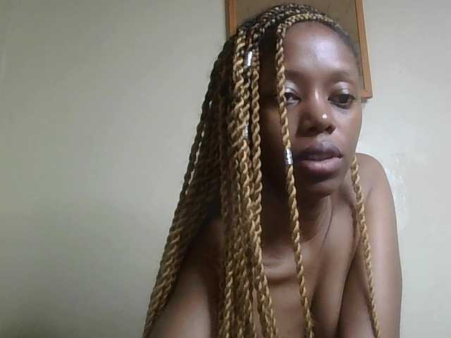 SexyBanni's BongaCams show and profile