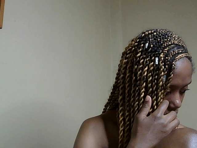 SexyBanni's BongaCams show and profile