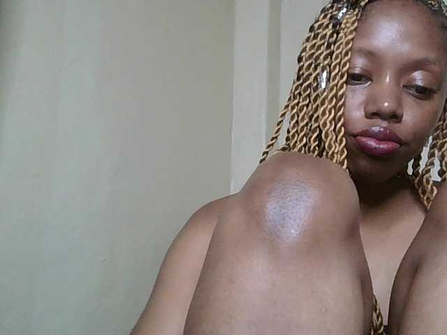 SexyBanni's BongaCams show and profile