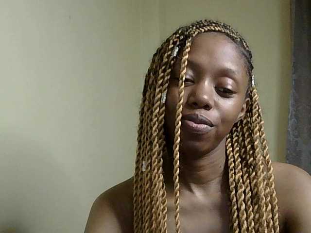 SexyBanni's BongaCams show and profile