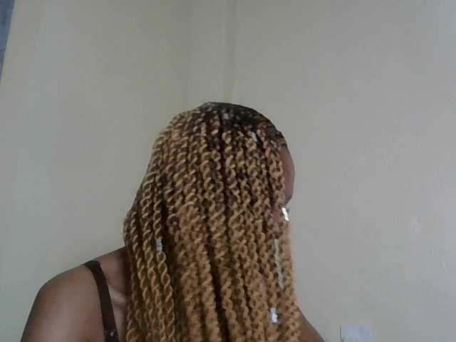 SexyBanni's BongaCams show and profile