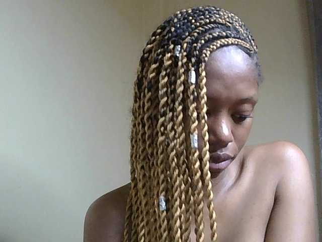 SexyBanni's BongaCams show and profile