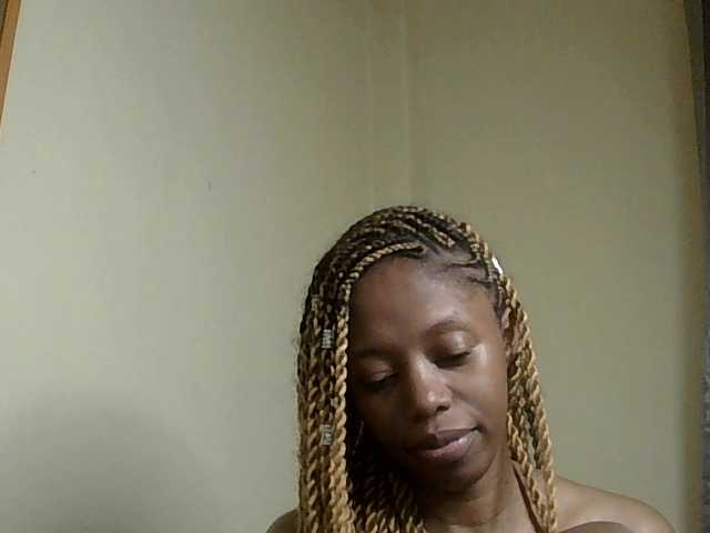 SexyBanni's BongaCams show and profile