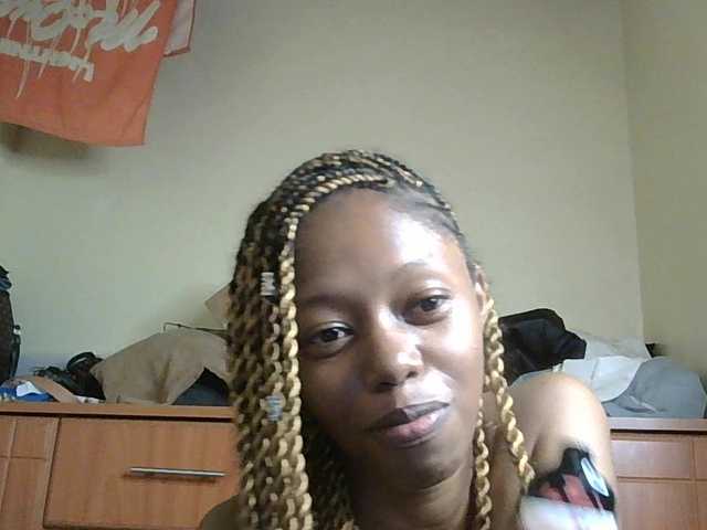 SexyBanni's BongaCams show and profile