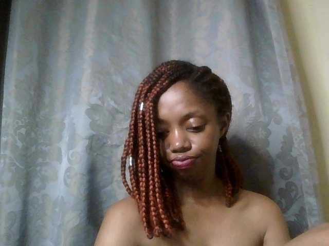 SexyBanni live cam profile