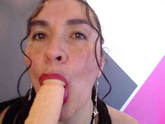 Andrea-Rose7 Live Webcam on BongaCams