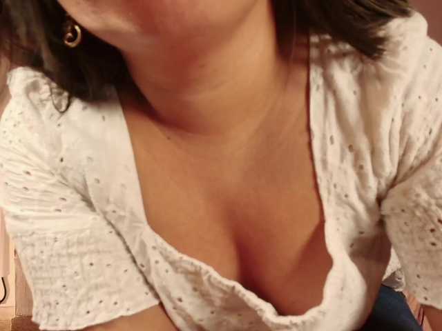 sharlotte-1's BongaCams show and profile