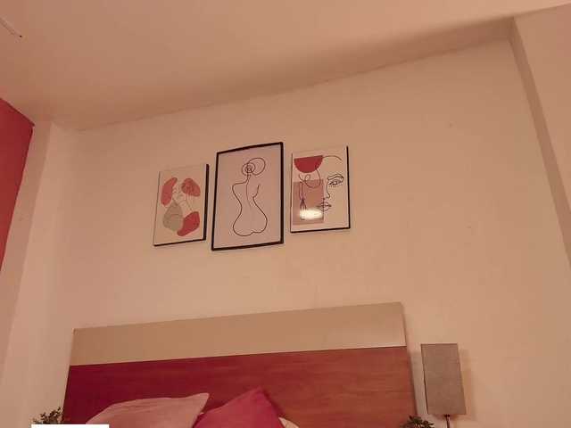 sharlotte-1's BongaCams show and profile