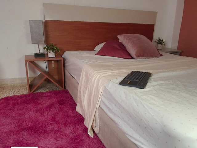 sharlotte-1's BongaCams show and profile