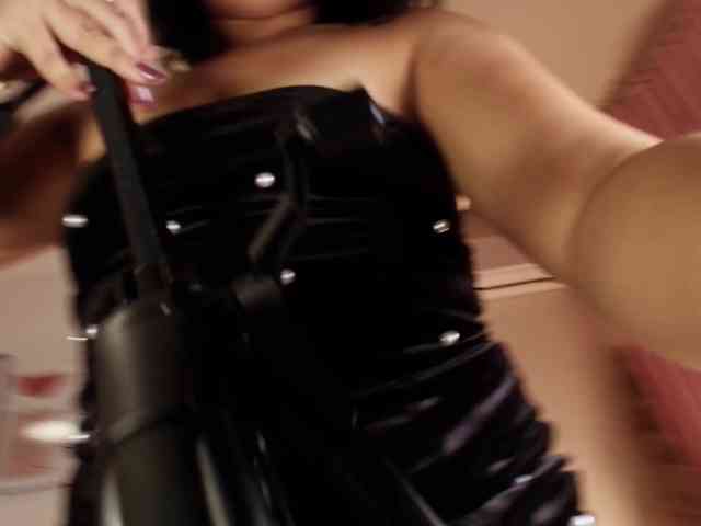 Sharlotte-1 Sharlotte-1