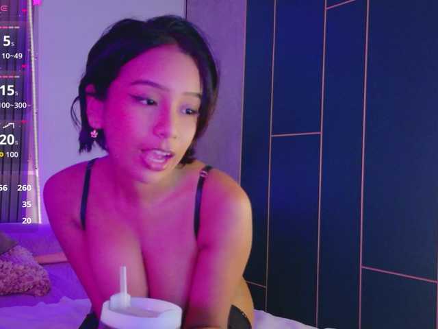 AliceJackkson's BongaCams show and profile