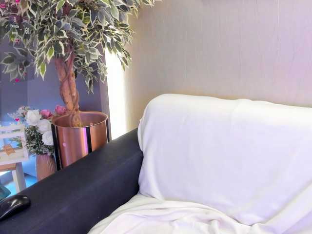 AliceJackkson's BongaCams show and profile