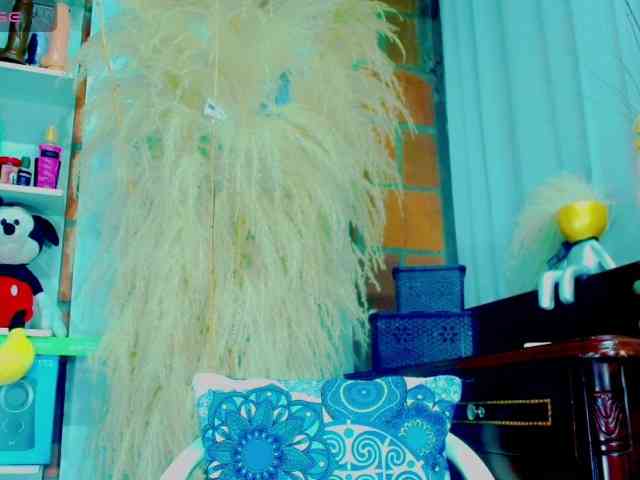 SAMANTHASEXFOX Live Webcam on BongaCams