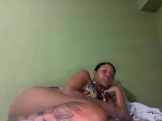 PrettyGirlMercedes webcam