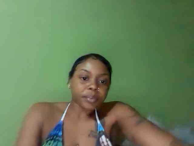 PrettyGirlMercedes webcam