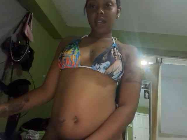 PrettyGirlMercedes webcam