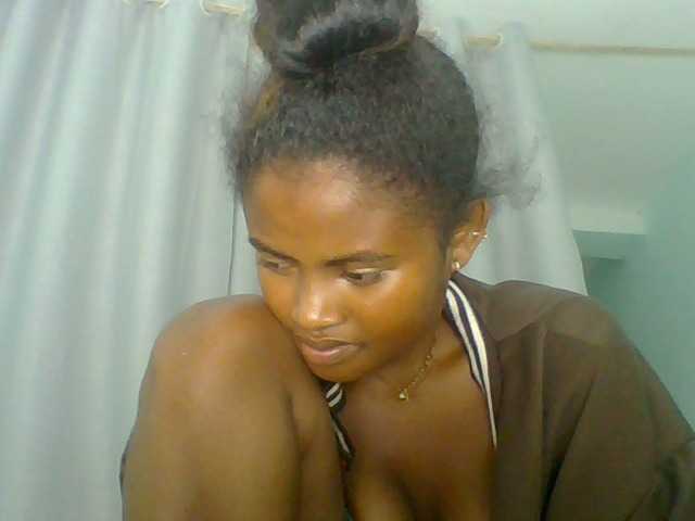 eliezahh's BongaCams show and profile