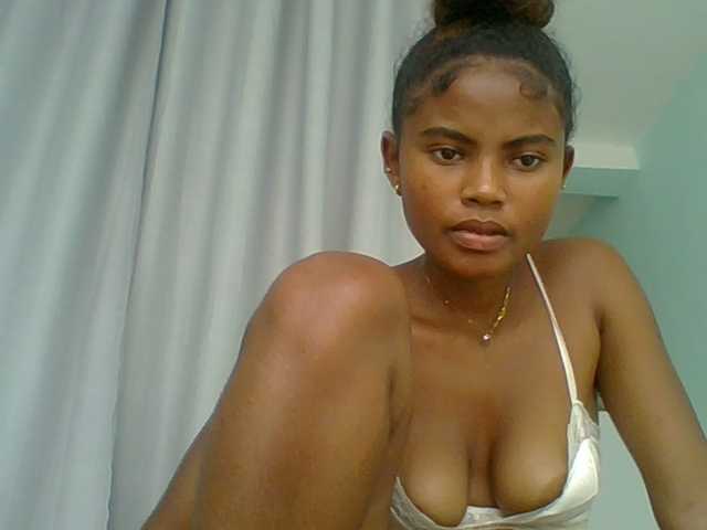 eliezahh's BongaCams show and profile