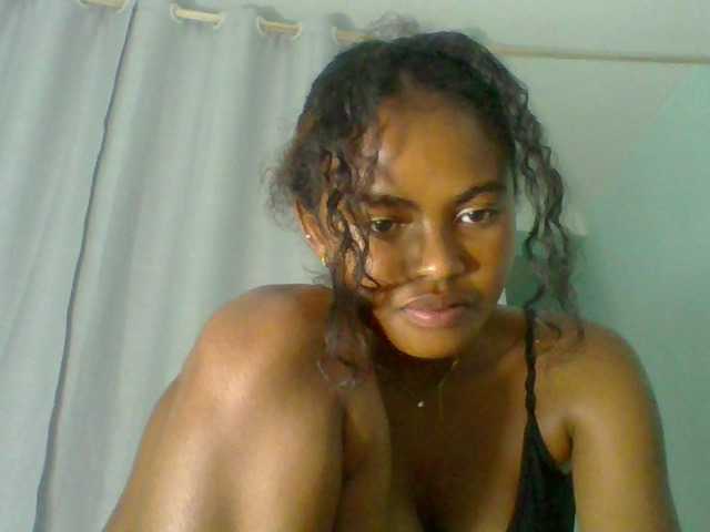 eliezahh's BongaCams show and profile