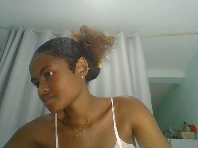 eliezahh from BongaCams