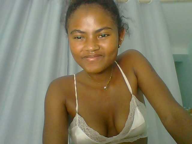 eliezahh's BongaCams show and profile