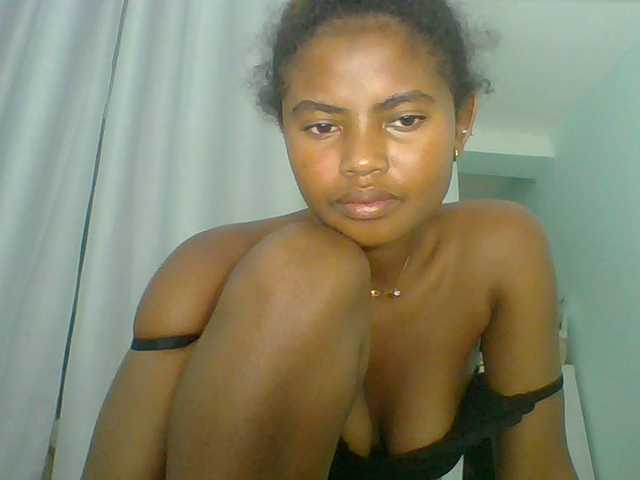 eliezahh's BongaCams show and profile