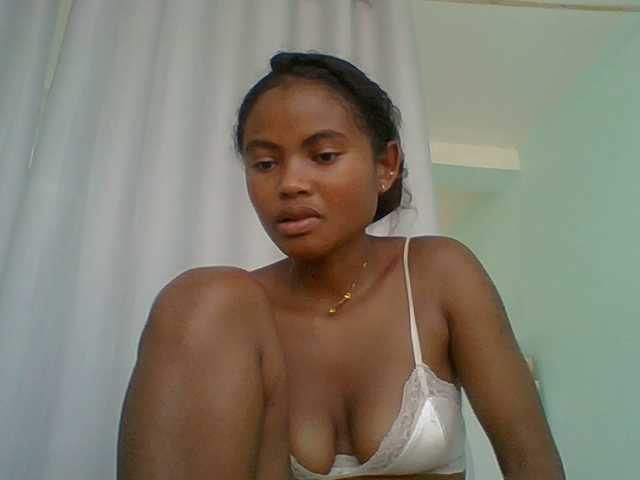 eliezahh's BongaCams show and profile