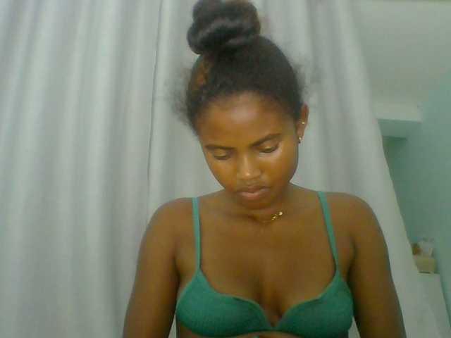 eliezahh's BongaCams show and profile