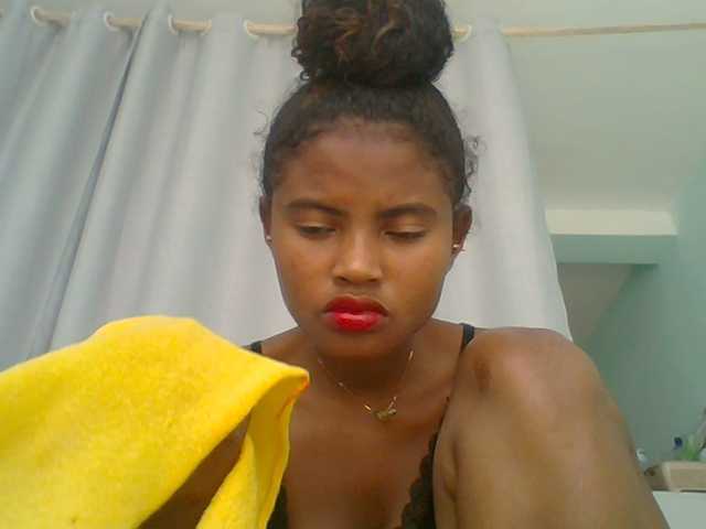 eliezahh's BongaCams show and profile