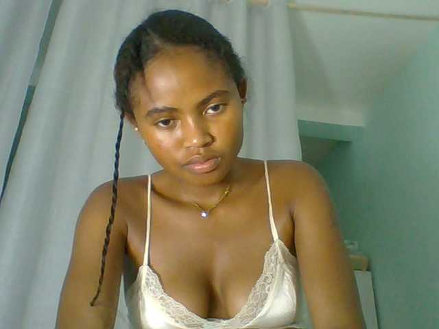 eliezahh's BongaCams show and profile