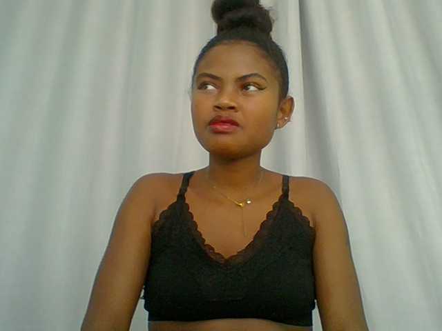 eliezahh's BongaCams show and profile