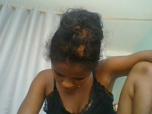 eliezahh's BongaCams show and profile