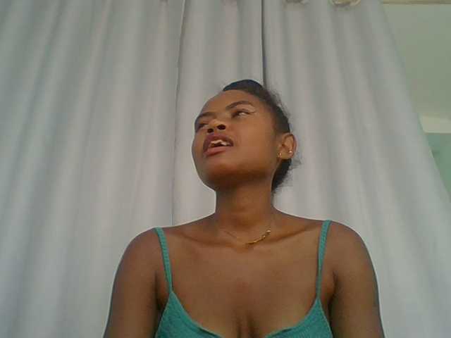 eliezahh's BongaCams show and profile