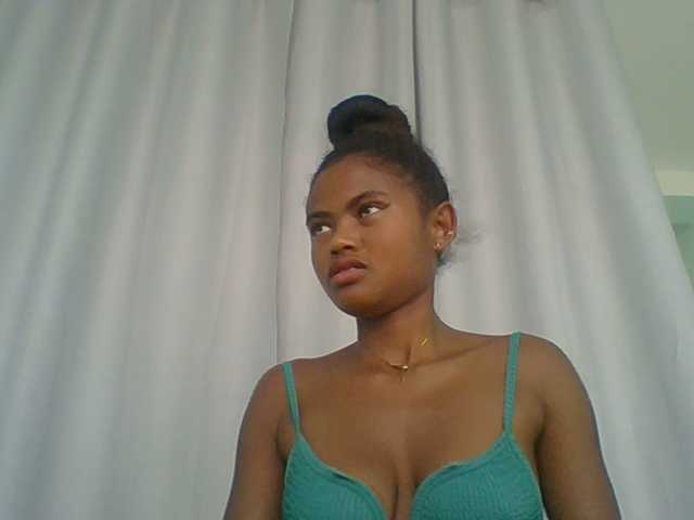 eliezahh's BongaCams show and profile