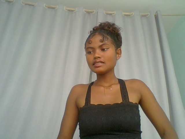 eliezahh from BongaCams