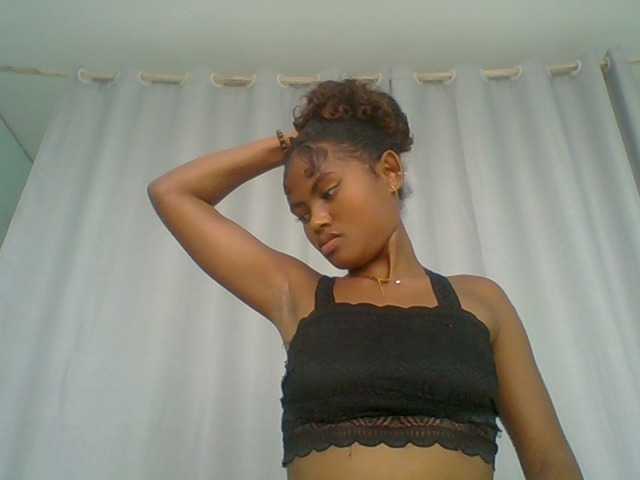 eliezahh — Freechat on BongaCams