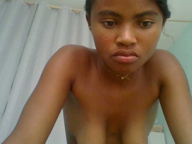 eliezahh's BongaCams show and profile