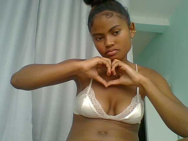 eliezahh's BongaCams show and profile