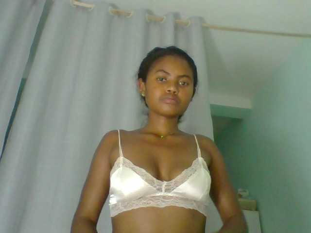 eliezahh's BongaCams show and profile