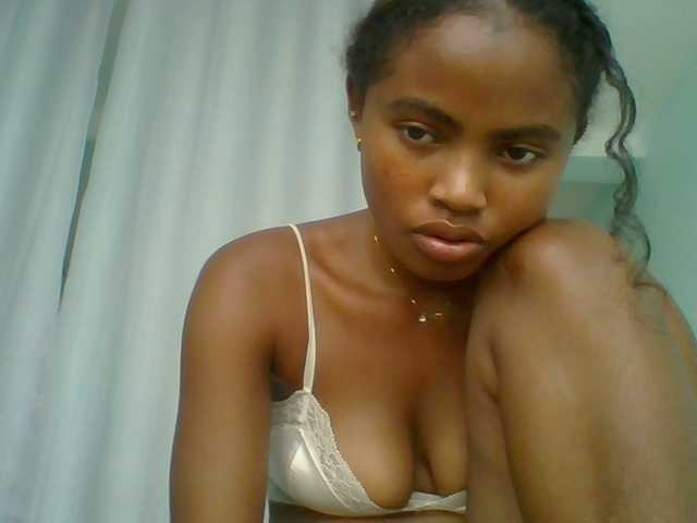 eliezahh's BongaCams show and profile