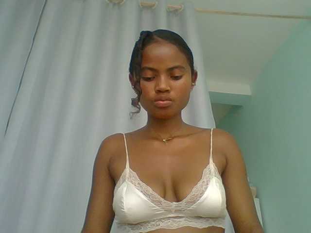 eliezahh's BongaCams show and profile