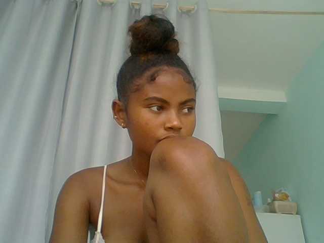 eliezahh's BongaCams show and profile