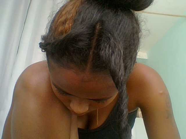 eliezahh's BongaCams show and profile