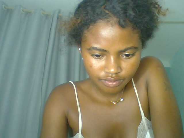 eliezahh's BongaCams show and profile