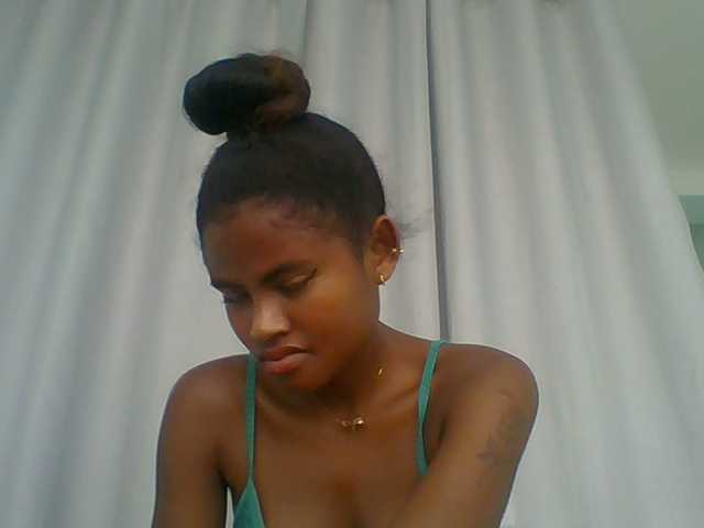 eliezahh's BongaCams show and profile