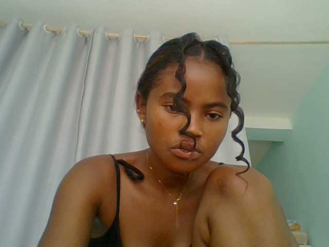 eliezahh's BongaCams show and profile